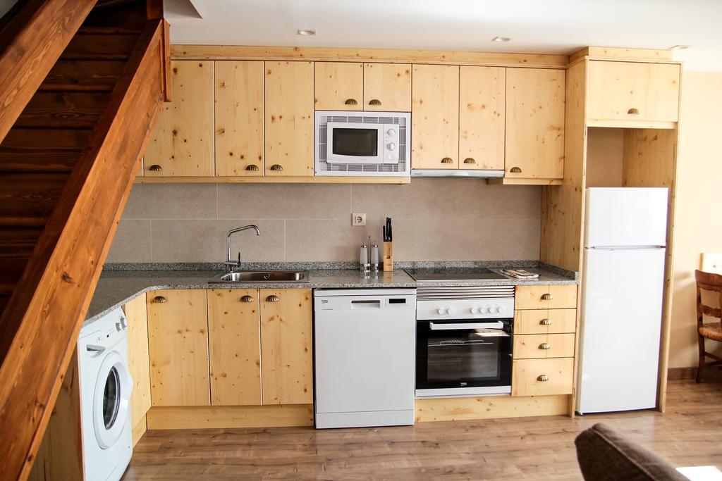 Apartamentos Snoe Mont Romies Salardu Phòng bức ảnh