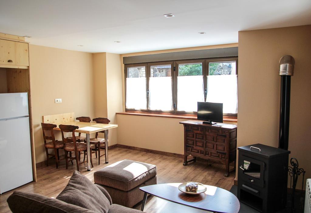 Apartamentos Snoe Mont Romies Salardu Ngoại thất bức ảnh
