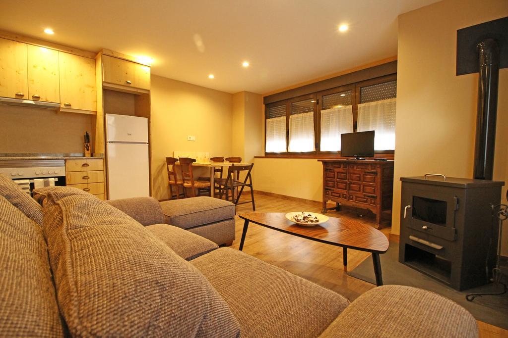 Apartamentos Snoe Mont Romies Salardu Ngoại thất bức ảnh